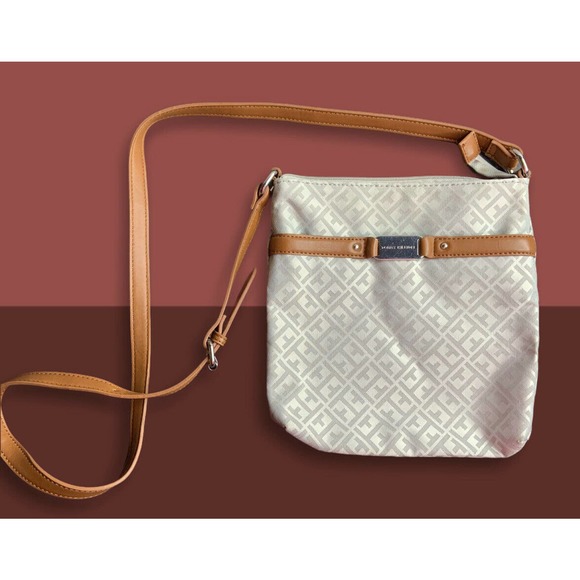 TOMMY HILFIGER Gray Handbag‎ Crossbody Purse - Picture 1 of 12